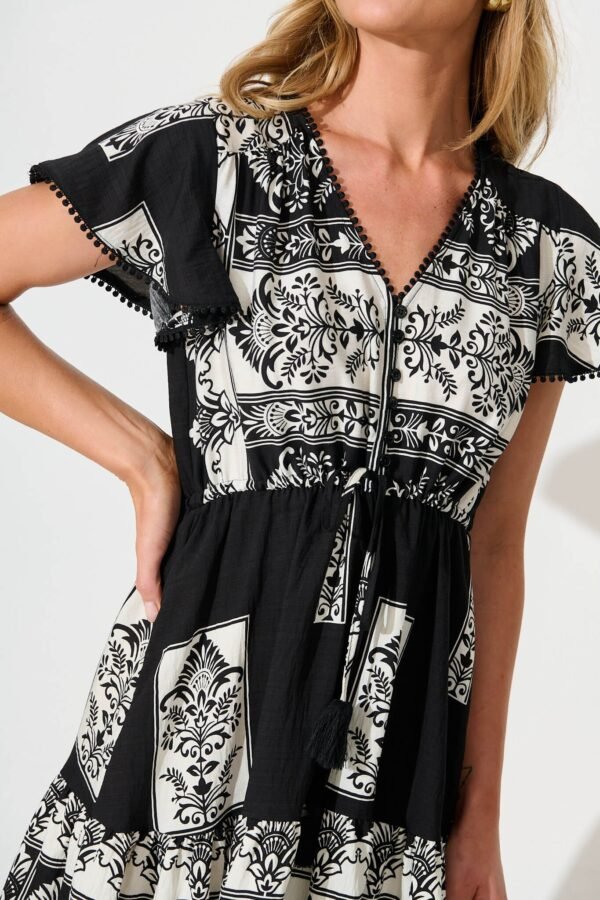 241107_StFrock_Jordan_AM_S1222-423-BLK-WHT_0852.jpg Dress in Black with White Print