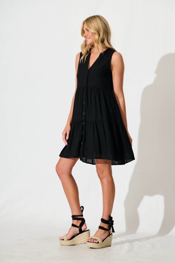 241112_StFrock_Phoebe_A61003-BLK_0763.jpg Dress in Black Linen Blend
