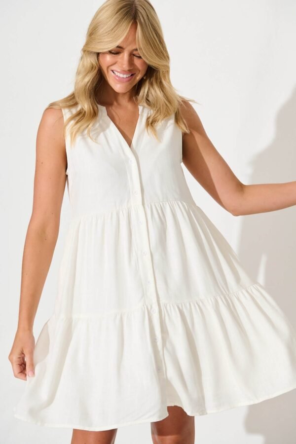 Dress in White Linen Blend