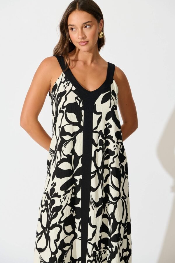 Maxi Dress in Black with White Print