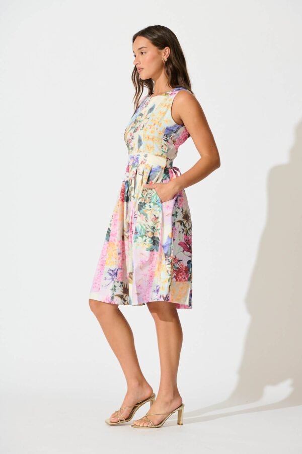 Dress in Multi Pastel Floral