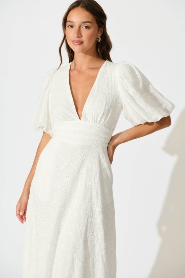 241114_StFrock_Milly_PM_S0955-1-WHT-WHT_0661.jpg Maxi Dress In White Broderie Cotton