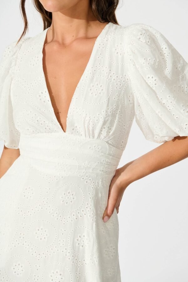 241114_StFrock_Milly_PM_S0955-1-WHT-WHT_0664.jpg Maxi Dress In White Broderie Cotton