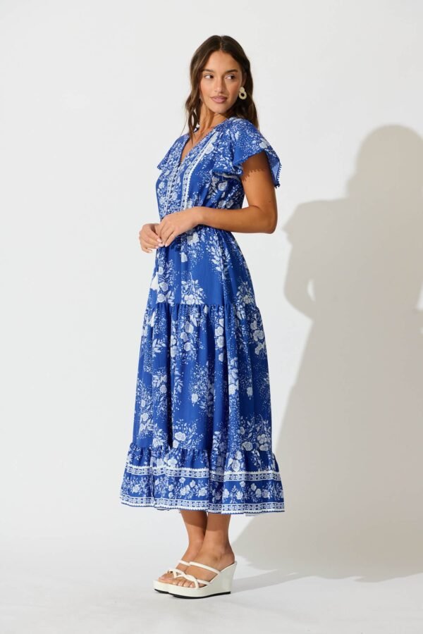 241121_StFrock_Milly_AM_S1283-428-BLU-WHT-FLO_0757.jpg Maxi Dress in Blue with White Floral