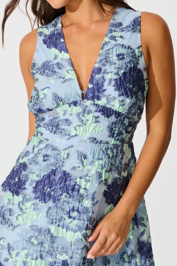 241121_StFrock_Milly_PM_80513-BLU-FLO_0662.jpg Maxi Dress in Blue Floral Organza Jaquard