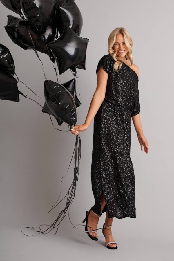 241126_StFrock_NewYears_S1260-BLK_0102.jpg Maxi Dress in Black Sequin