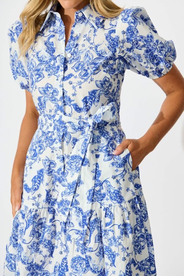 241126_StFrock_Phoebe_133288B-WHT-BLU_0152.jpg Dress in White with Blue Floral Cotton