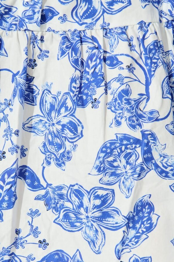 241126_StFrock_Phoebe_133288B-WHT-BLU_0154.jpg Dress in White with Blue Floral Cotton