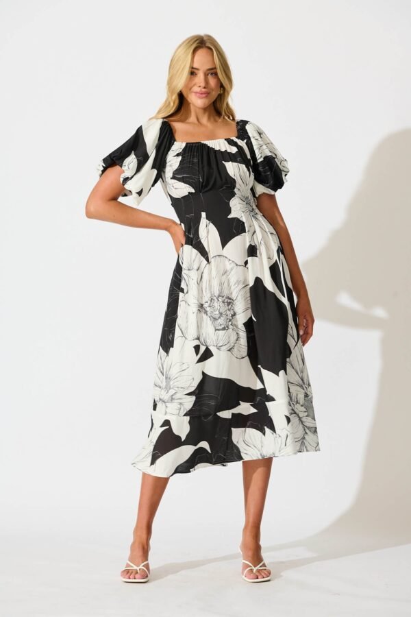 241126_StFrock_Phoebe_LOLE10967-6-BLK-WHT_0519.jpg Maxi Dress In Black With White Floral