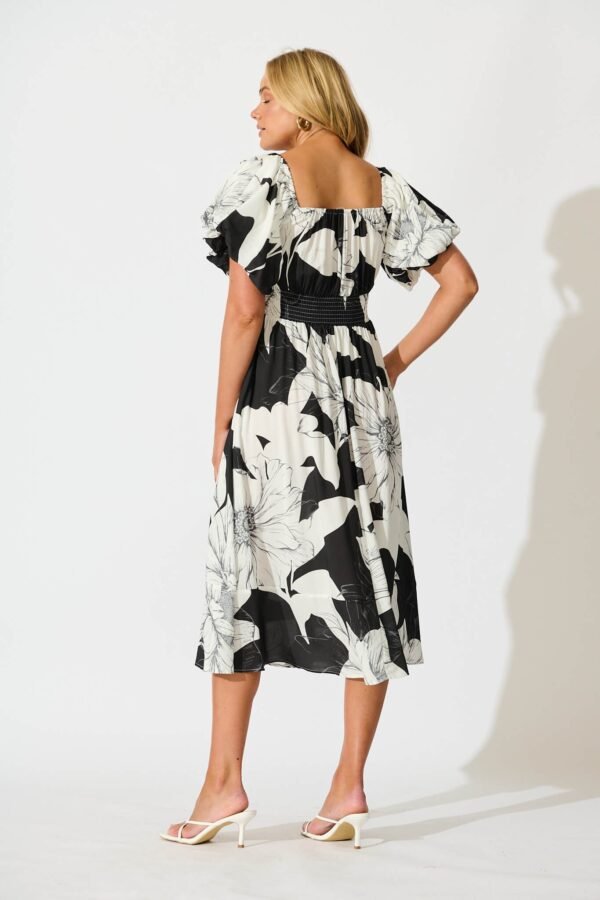241126_StFrock_Phoebe_LOLE10967-6-BLK-WHT_0533.jpg Maxi Dress In Black With White Floral