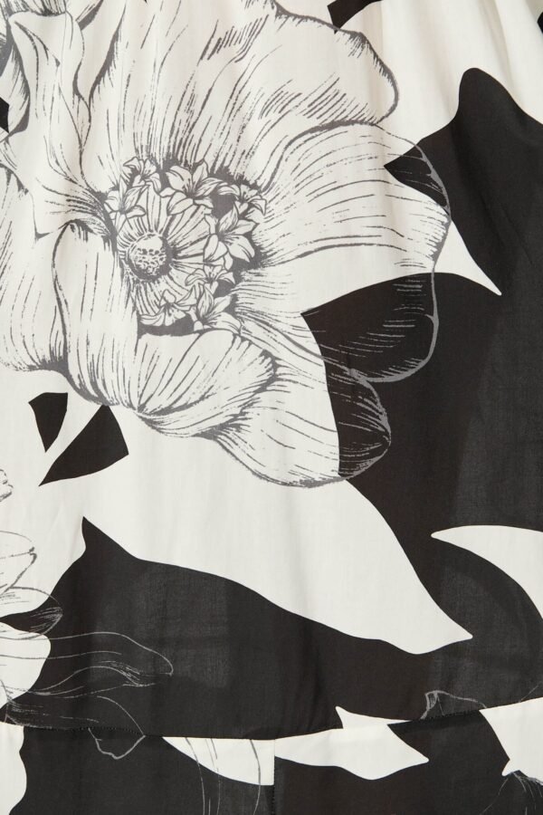 241126_StFrock_Phoebe_LOLE10967-6-BLK-WHT_0544.jpg Maxi Dress In Black With White Floral