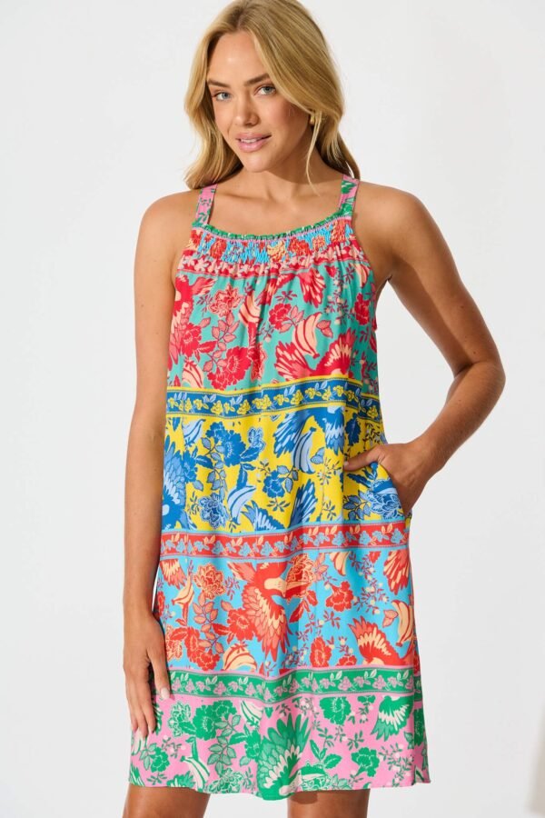 241126_StFrock_Phoebe_LOLE70240-MUL_0364.jpg Dress in Multi Tropical Print